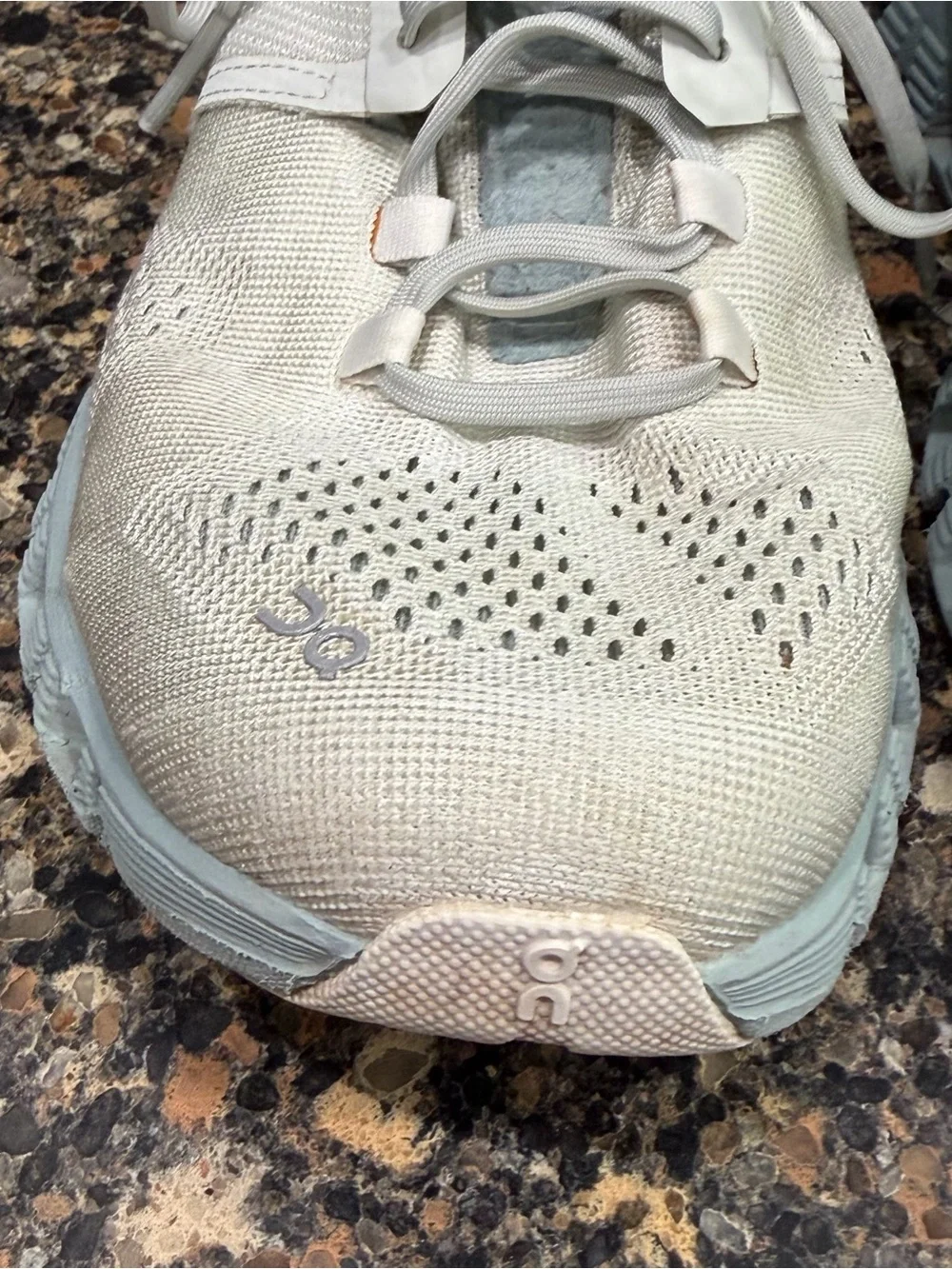 On Running Cloudflow Lightweight Running Shoes ladies 6